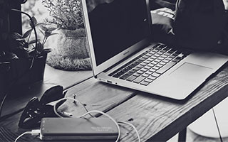 全力造王朝！克伦克父子重磅承诺，阿森纳夏窗无上限支持阿尔特塔