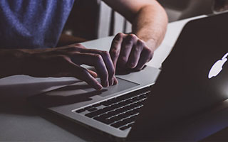 全力造王朝！克伦克父子重磅承诺，阿森纳夏窗无上限支持阿尔特塔